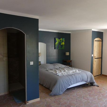 Le Charme D'Une Vieille Bastide Provencale Соллигс-Понт Экстерьер фото