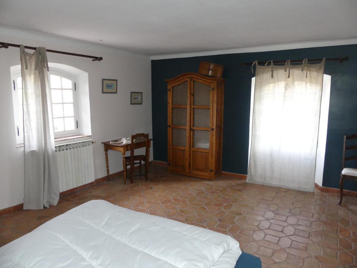 Le Charme D'Une Vieille Bastide Provencale Соллигс-Понт Экстерьер фото